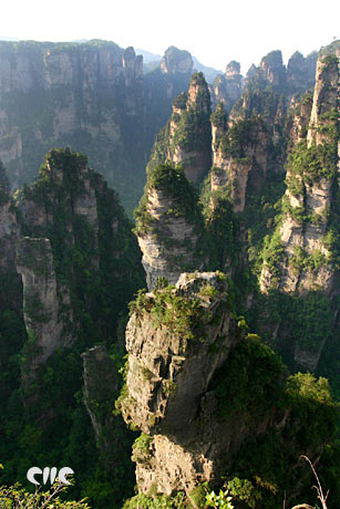 張家界借旅游優(yōu)惠通票鼎力促銷“人間仙界” 張家界借旅游優(yōu)惠通票鼎力促銷“人間仙界”